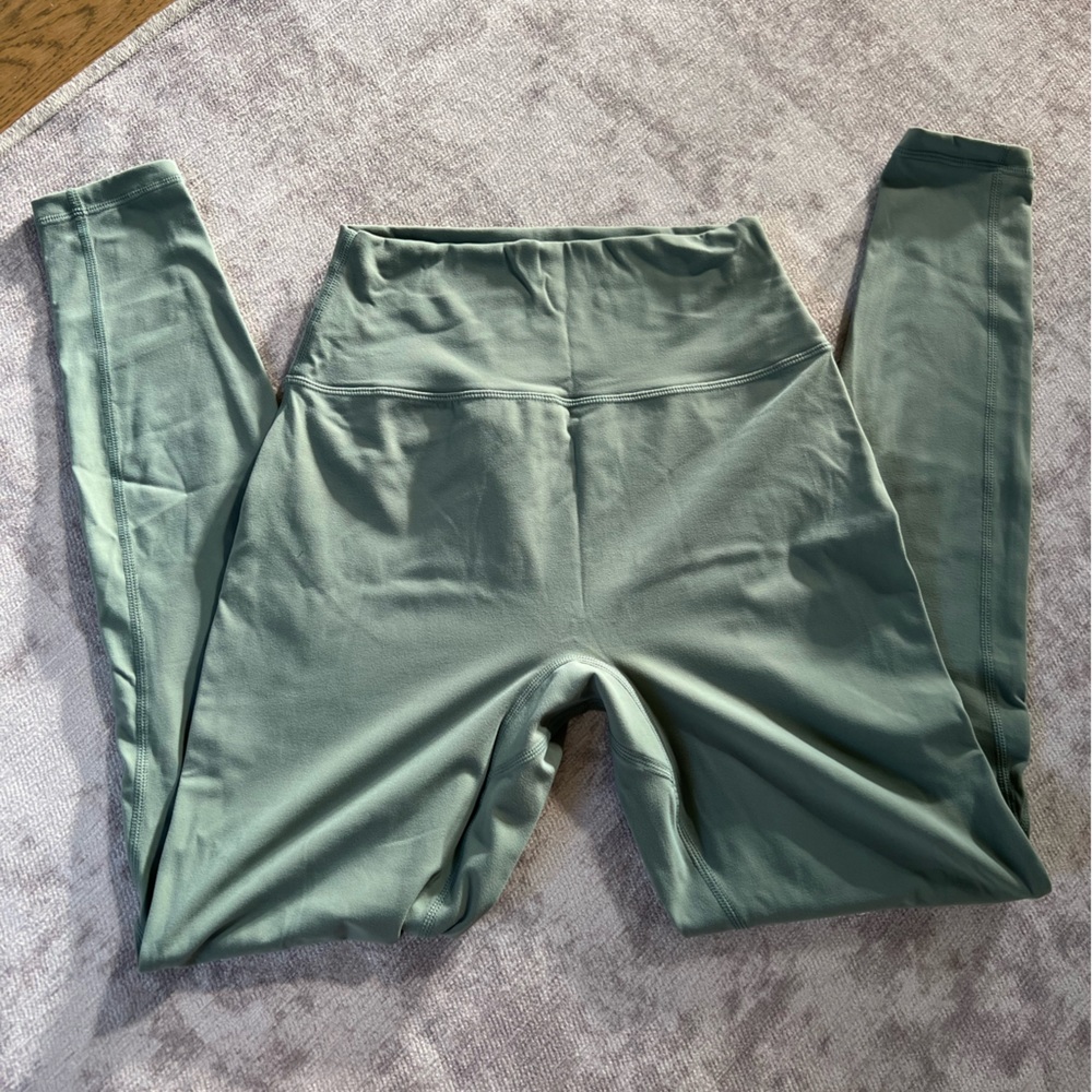 Buffbunny legacy leggings- Small